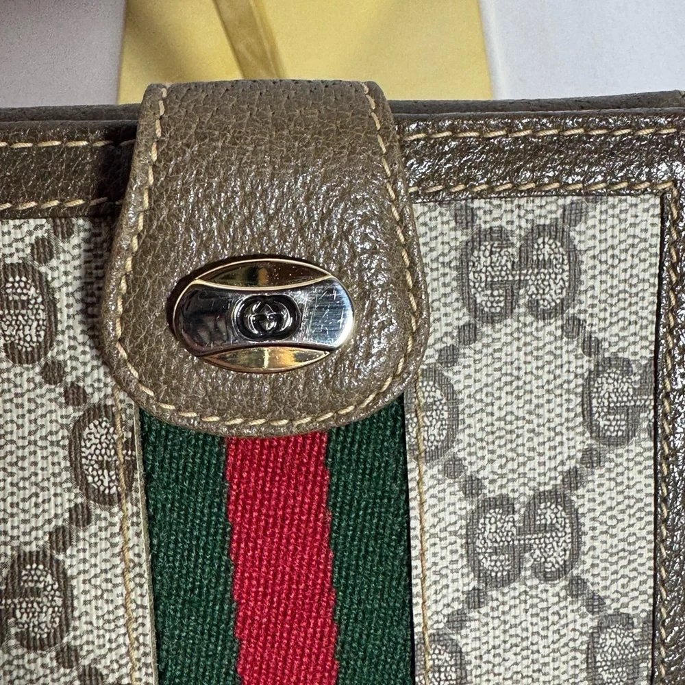 Vintage Gucci Monogram Wallet with Red and Green Stripe - Picture 10 of 14